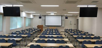 教室の什器・OA機器類